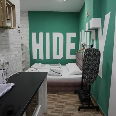 Hideaway & * Sarajevo